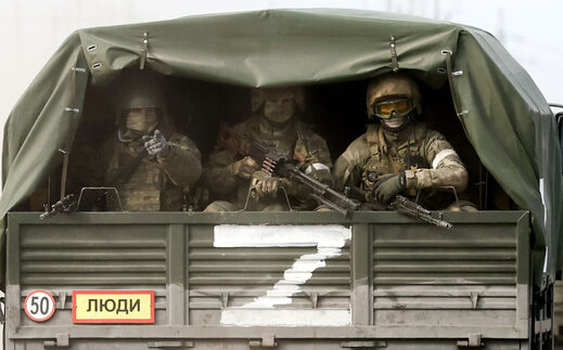 russian soldiers ukraine transport