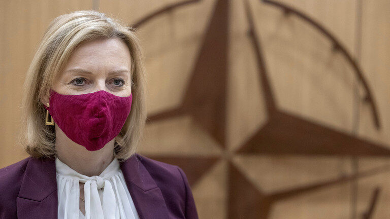 Click to enlarge liz truss british foreign secretary
