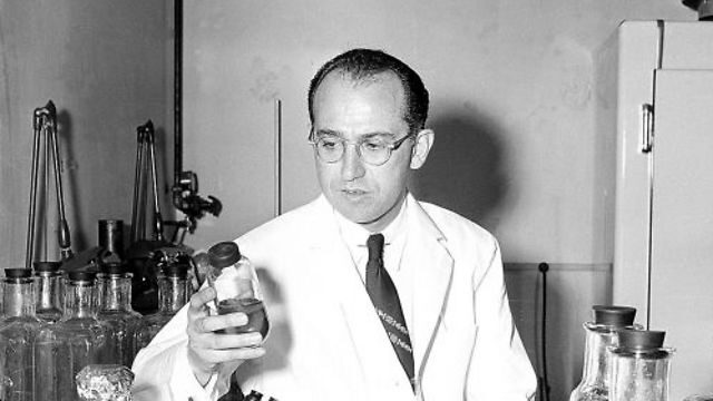 Click to enlarge jonas salk polio vaccine