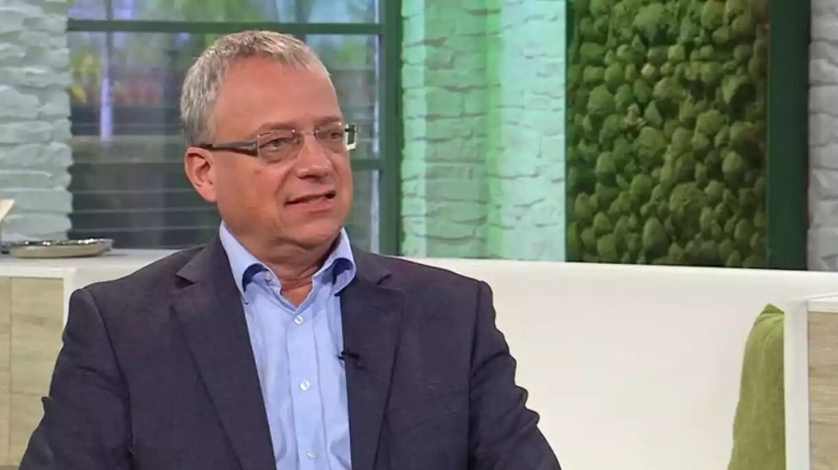 Click to enlarge Prof. Dr. Harald Matthes,