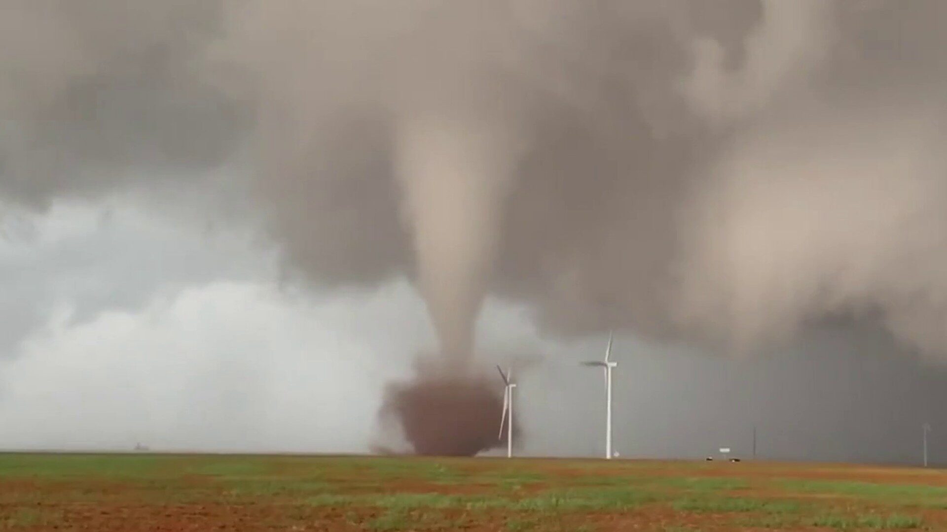 Click to enlarge Tornadoes hit Texas and Oklahoma as severe weather sweeps region