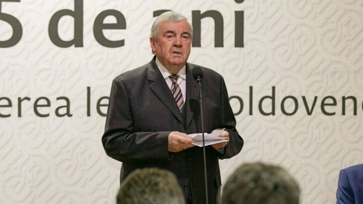 Click to enlarge Mircea Snegur nationalist moldova