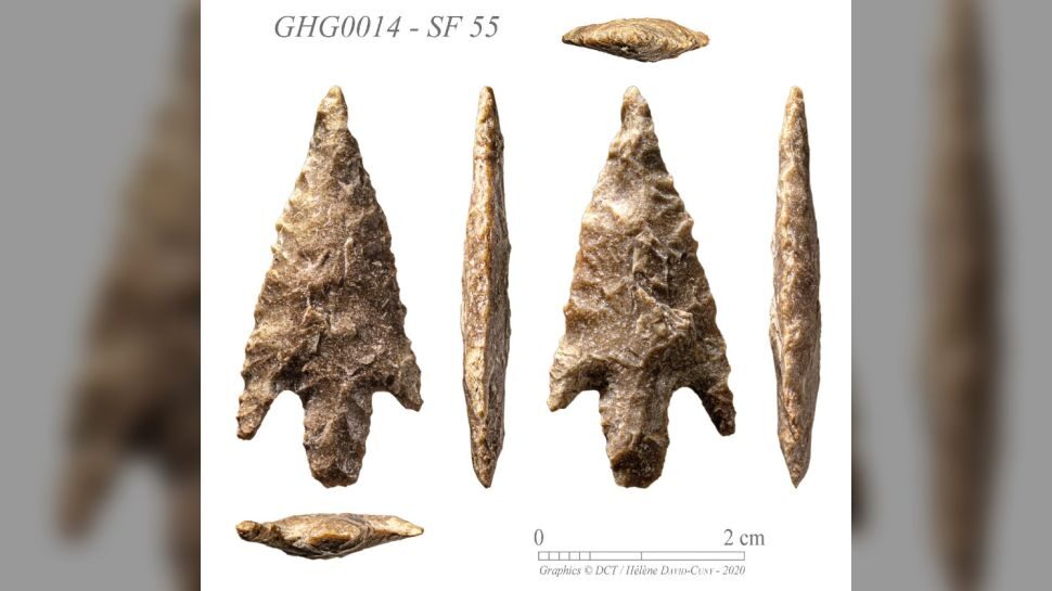 The stone arrowheads found at the site on Ghagha.