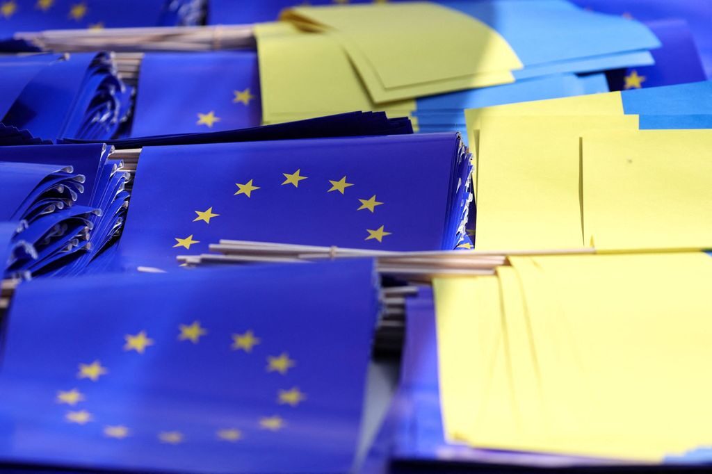 EU Ukraine flag