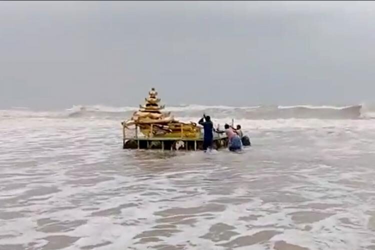 Gold-coloured chariot washes ashore in Andhra Pradesh
