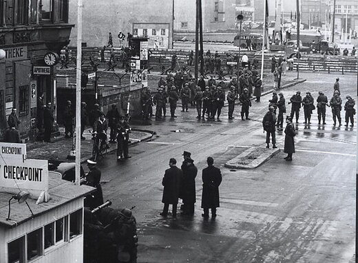 Click to enlarge Berlin wall 1961 CIA