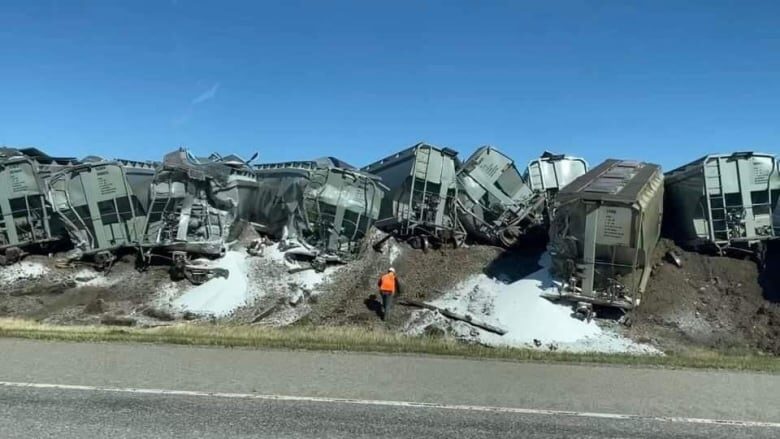 Click to enlarge potash train derailment