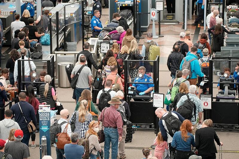 cancelled flights memorial day 2022