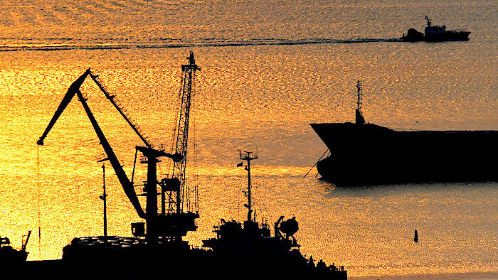 Rigs at sea