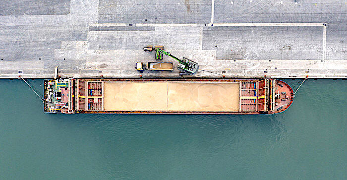 barge