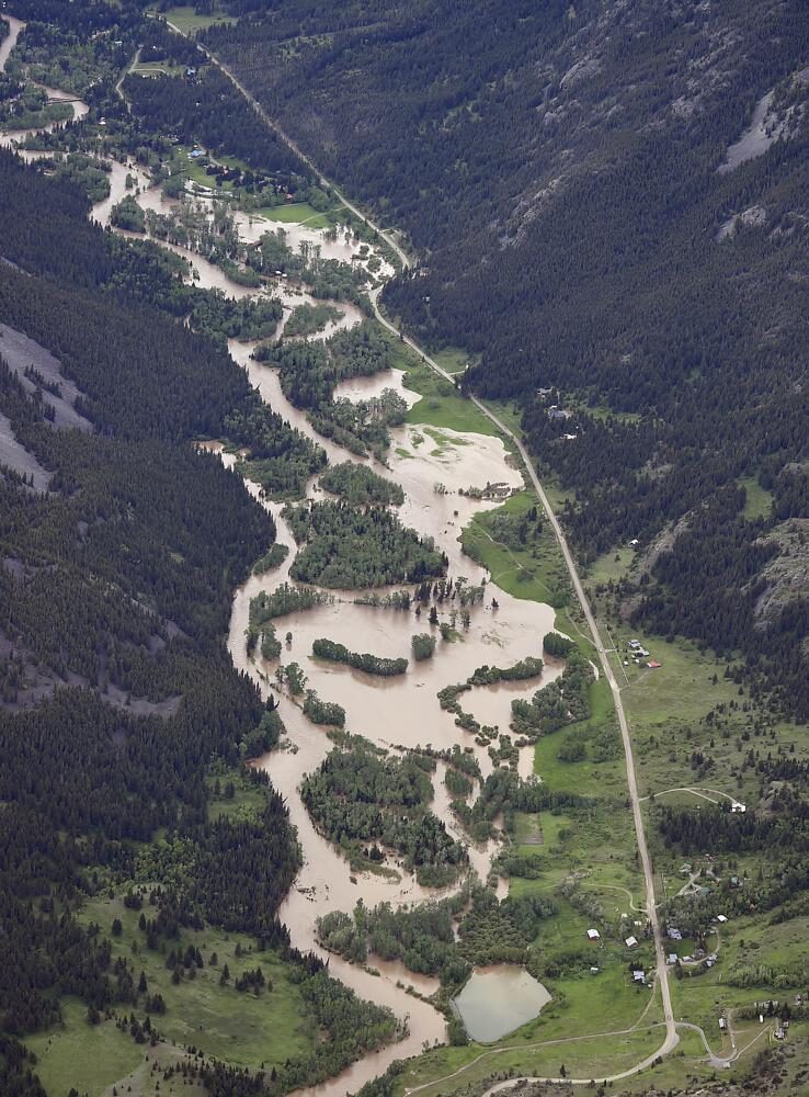 Click to enlarge yellowstone flooding 2022