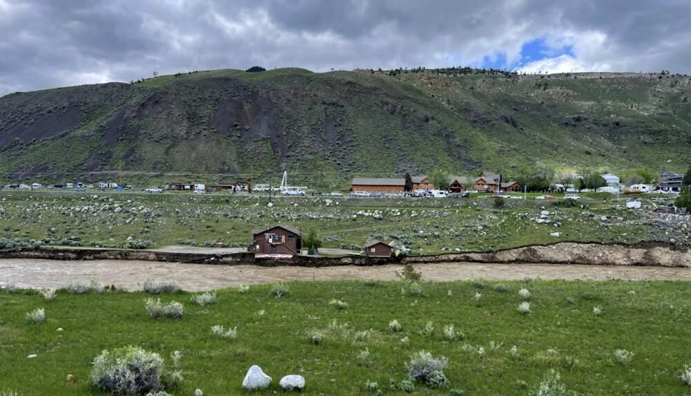Click to enlarge yellowstone flooding 2022