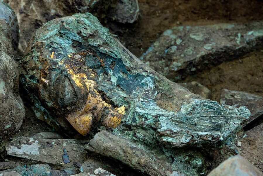 New excavations of China’s mysterious Sanxingdui culture reveal more exquisite & bizarre objects that hint at exchange and integration