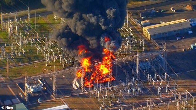 Click to enlarge Tallawarra Power Station fire