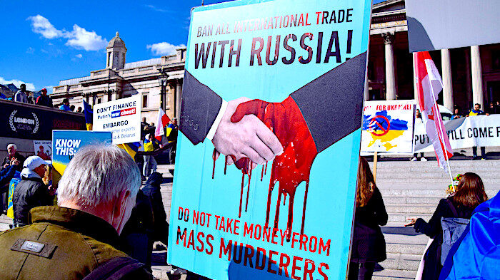 Click to enlarge Trafalgar Square