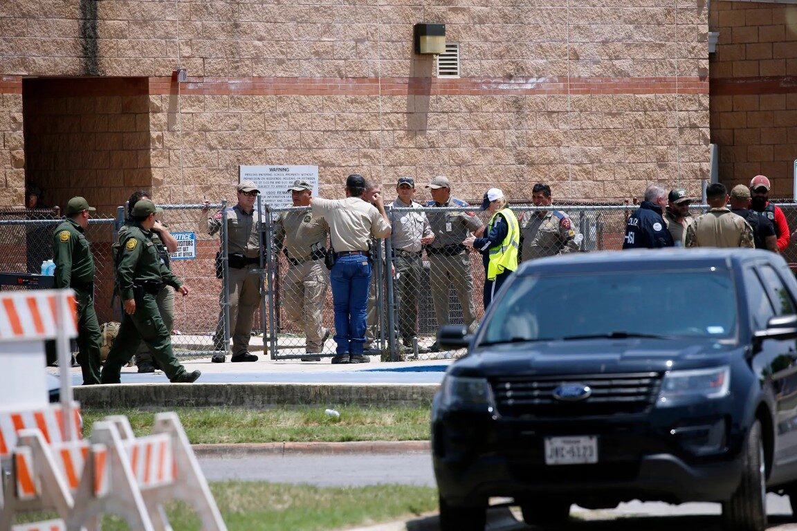 Click to enlarge uvalde police cops
