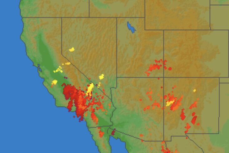 Lightning, during the 24 hours ending at 6:15 a.m. PDT June 23, 2022.