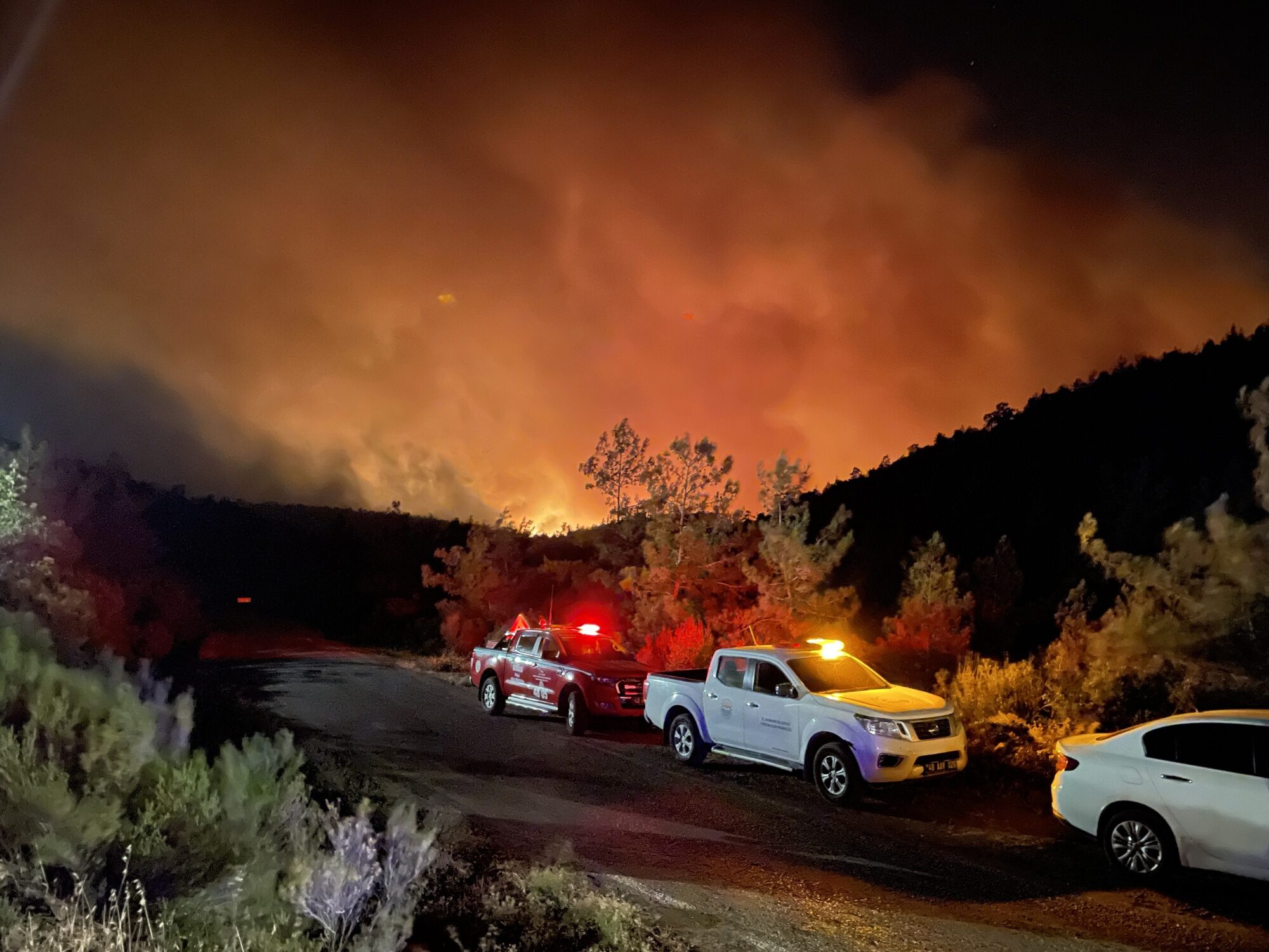 Click to enlarge Big Wildfire Forces Evacuations Near Turkish Marmaris Resort