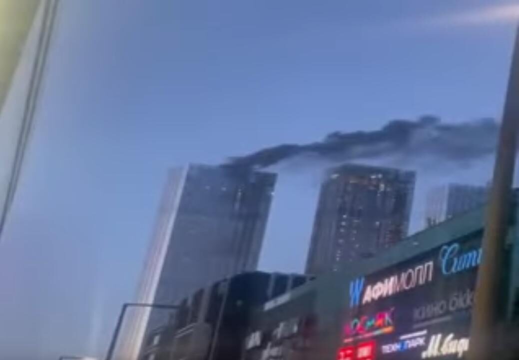 Click to enlarge capital towers fire