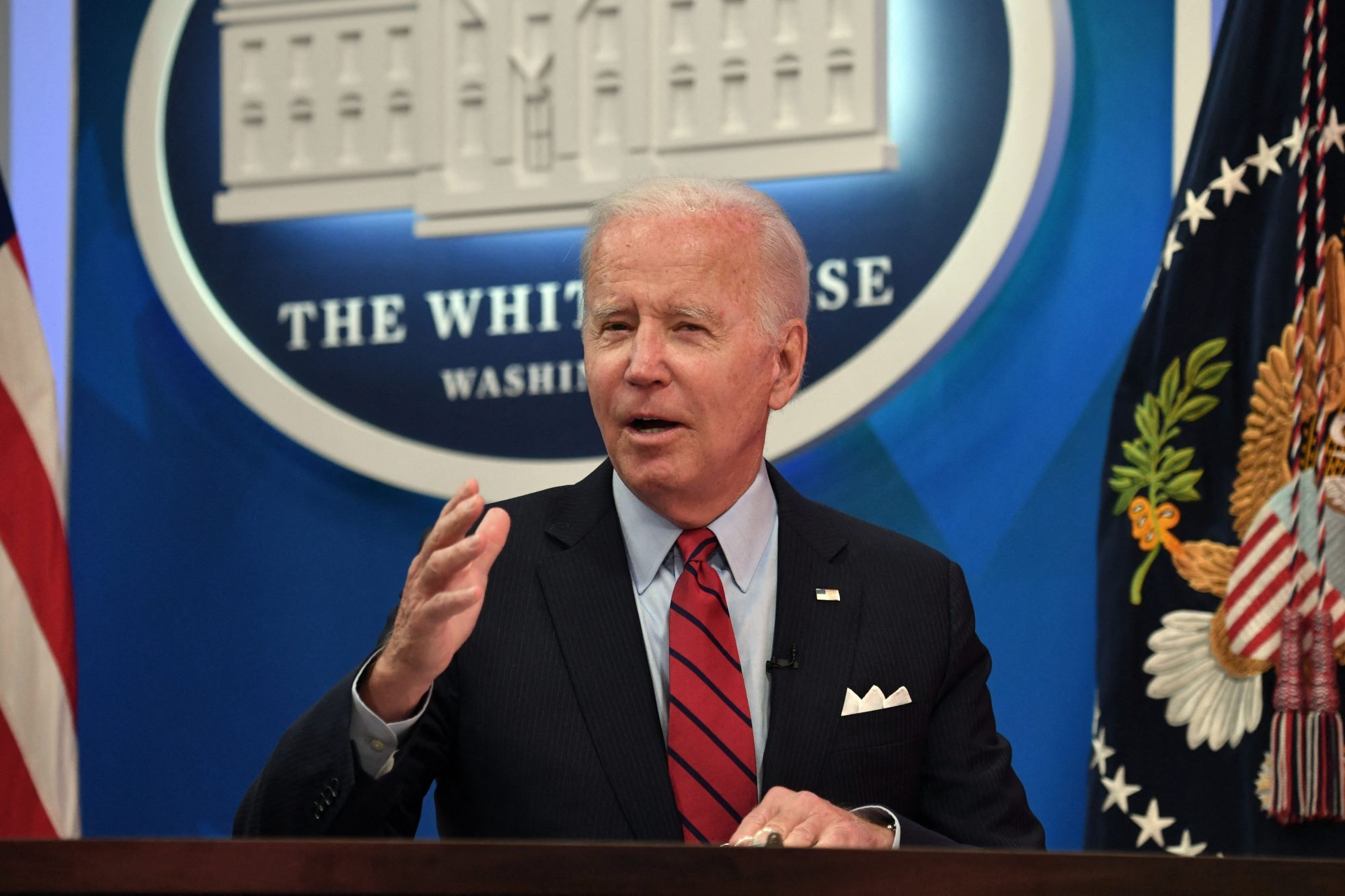 Click to enlarge biden blame putin gas prices