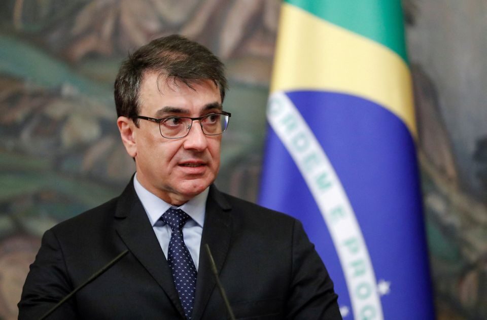 Click to enlarge Foreign Minister Carlos Franca
