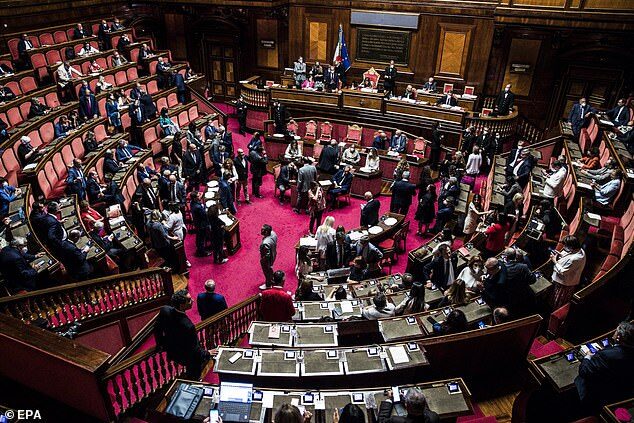 5-star party Italy confidence vote