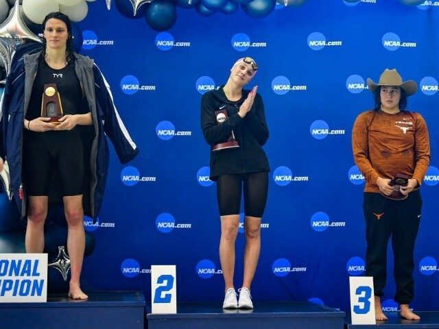 Click to enlarge lia thomas podium
