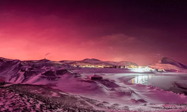 Click to enlarge Tongan volcano eruption afterglow