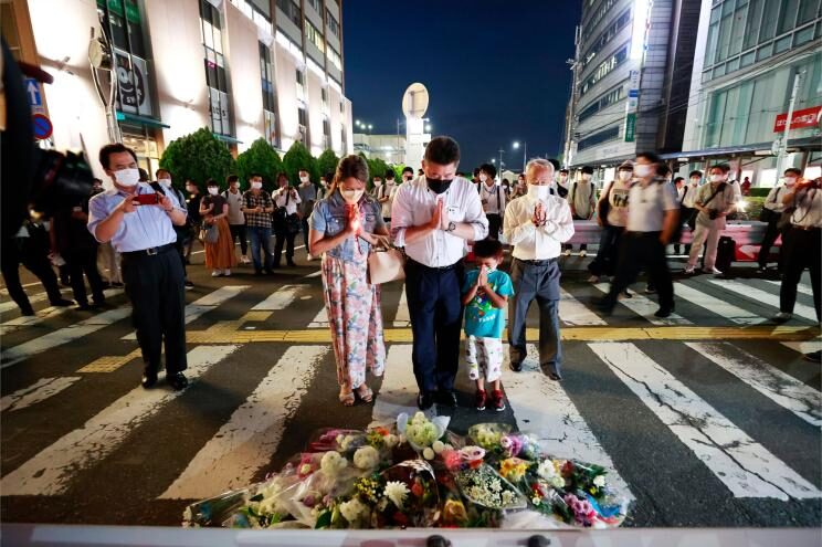Click to enlarge memorial abe japan assassination