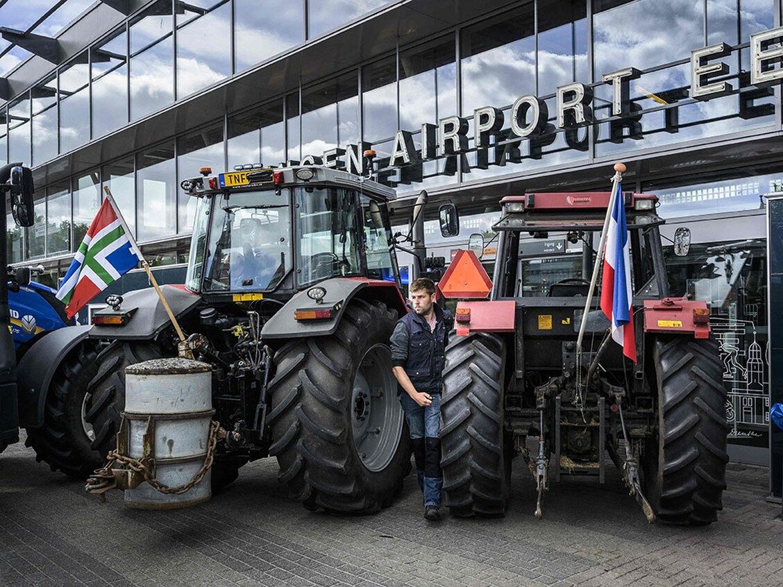 Click to enlarge Dutch farmer protest