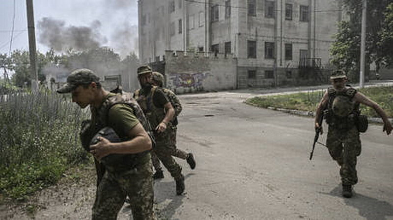 ukraine soldiers russia shelling