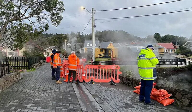 sinkhole new zealand fatality
