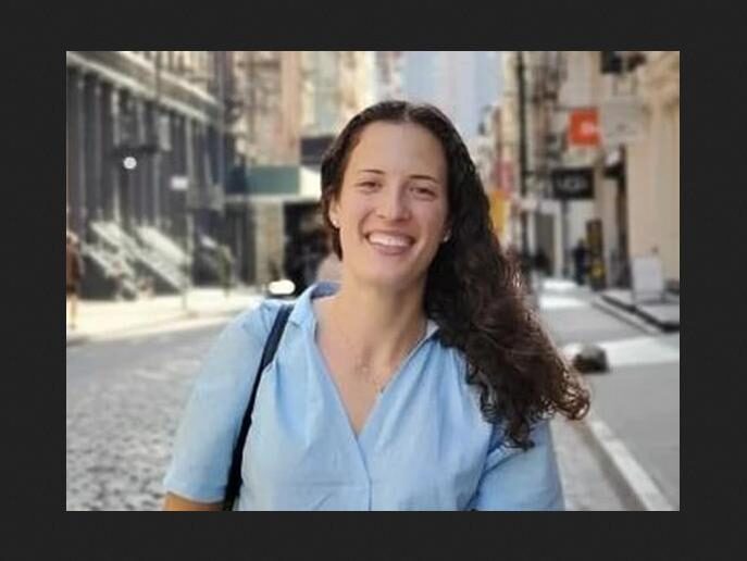 Dr. Candace Nayman
