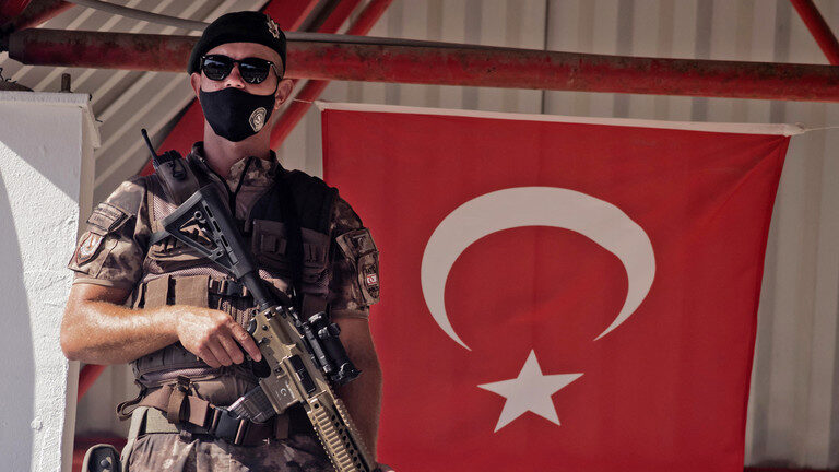 turkish soldier flag