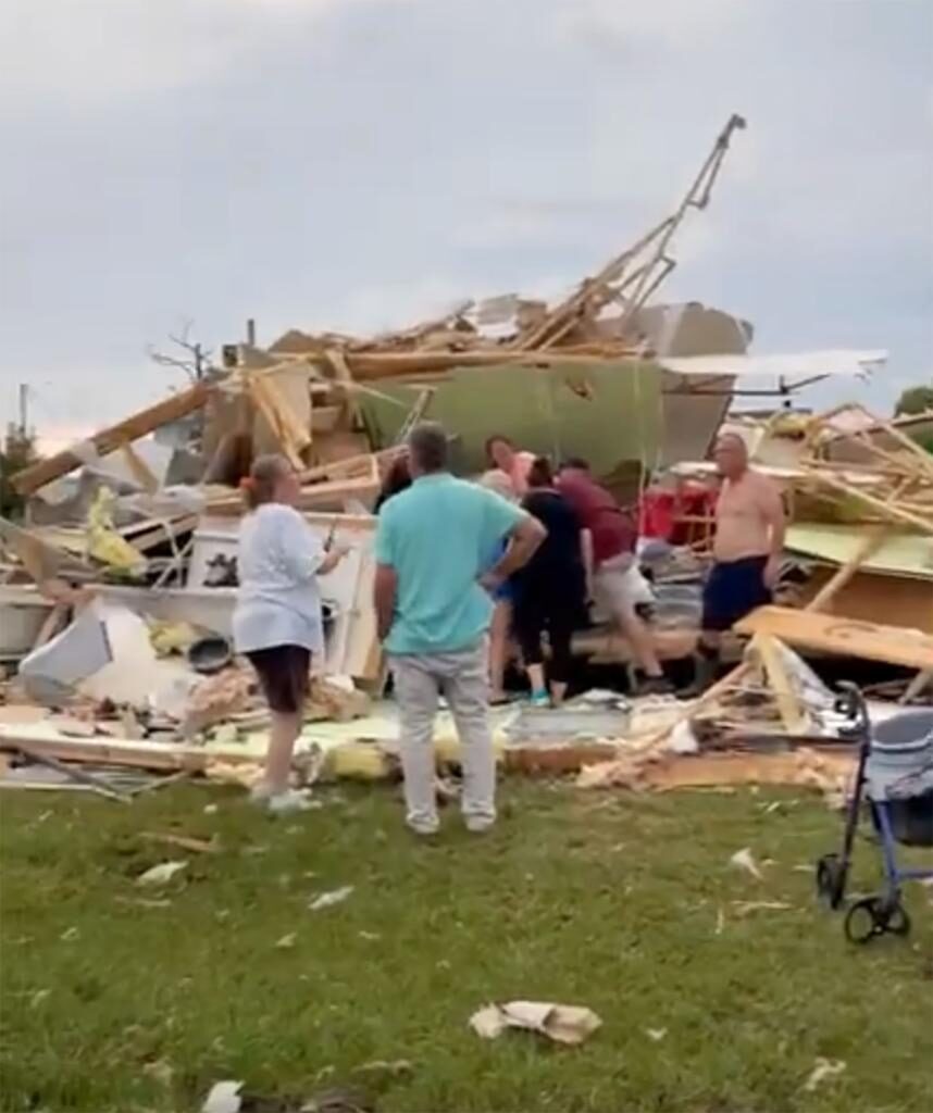 Click to enlarge waterspout maryland homes destroyed