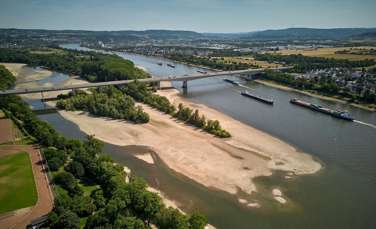 Click to enlarge Europe's low water levels threaten Rhine river