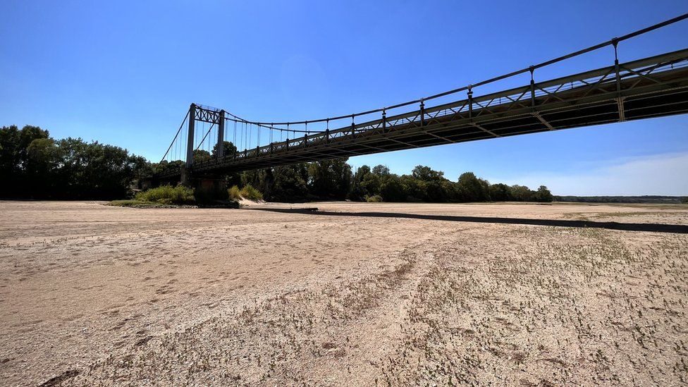 drought loire valley river 2022