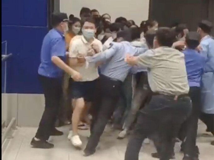 shanghai ikea panic lockdown
