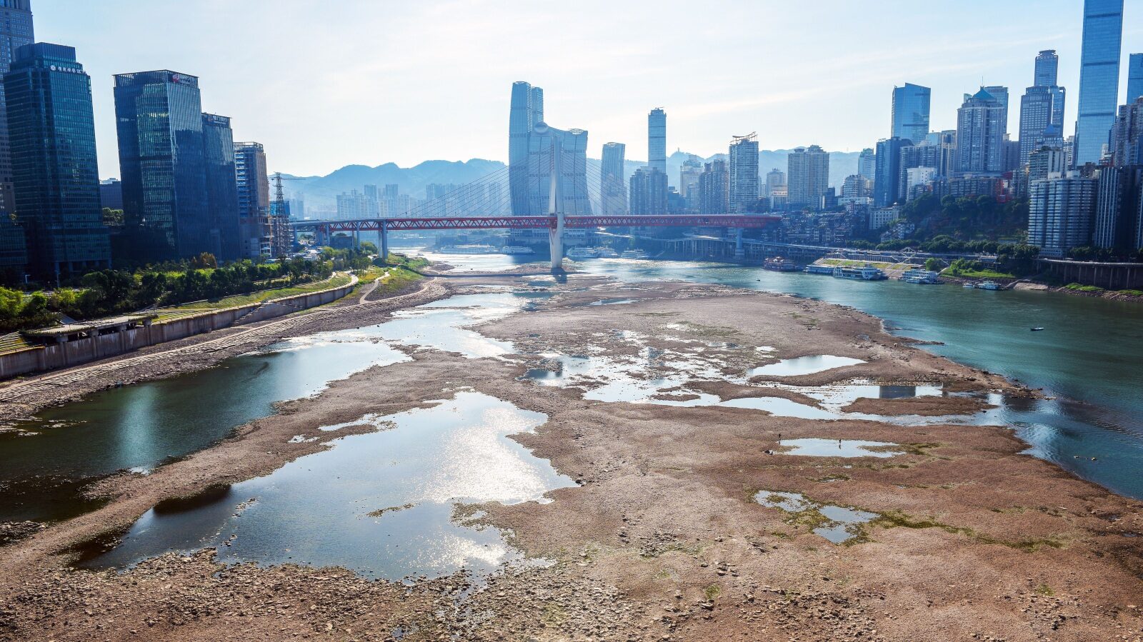 Click to enlarge drought Yangtze River 2022