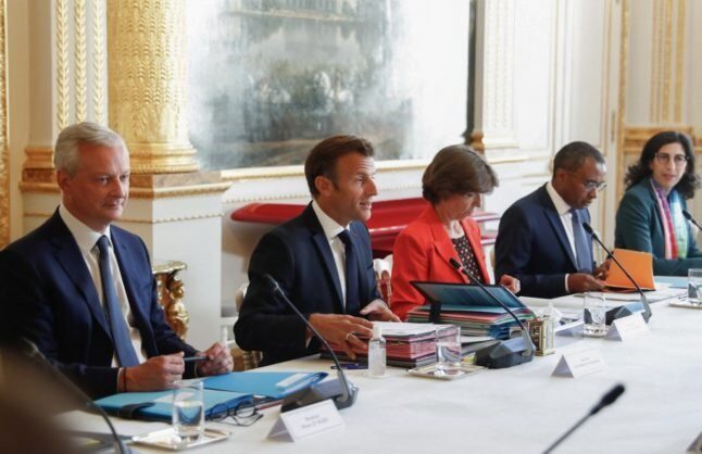 Click to enlarge macron cabinet meeting france sacrifices