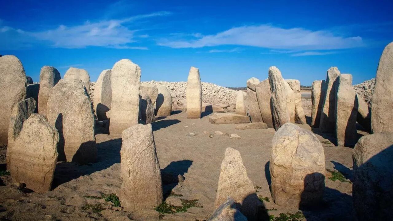 Click to enlarge spain Dolmen of Guadalpera