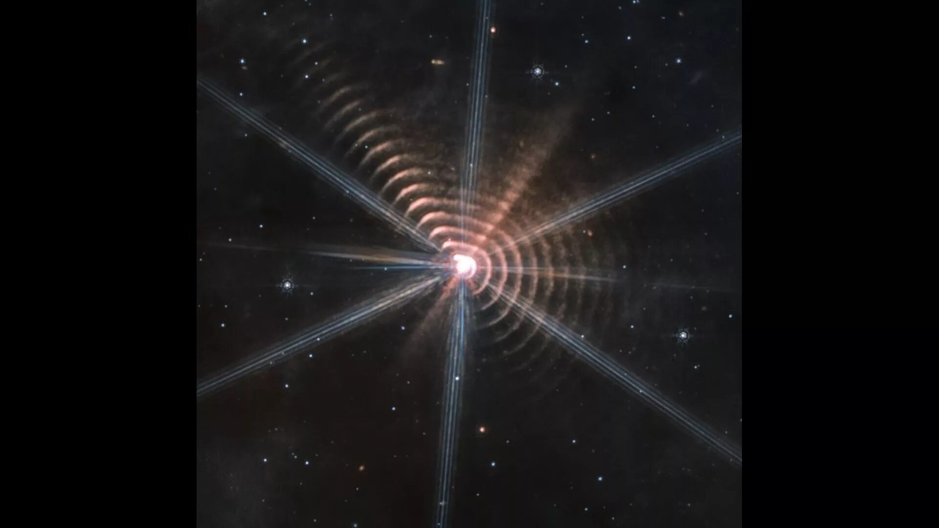 concentric shells star WR 140