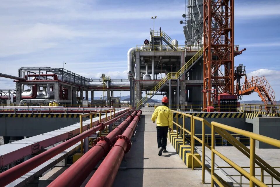 Click to enlarge china gas terminal lng