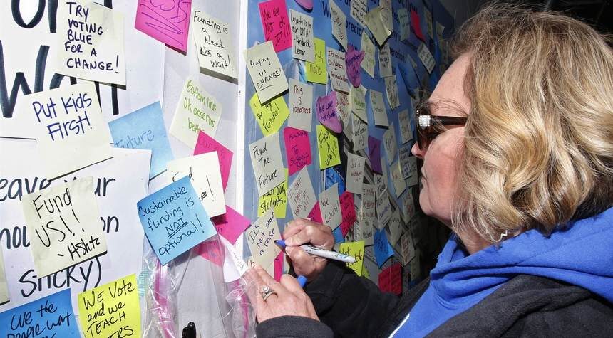 Click to enlarge bulletin board protest parents crt schools