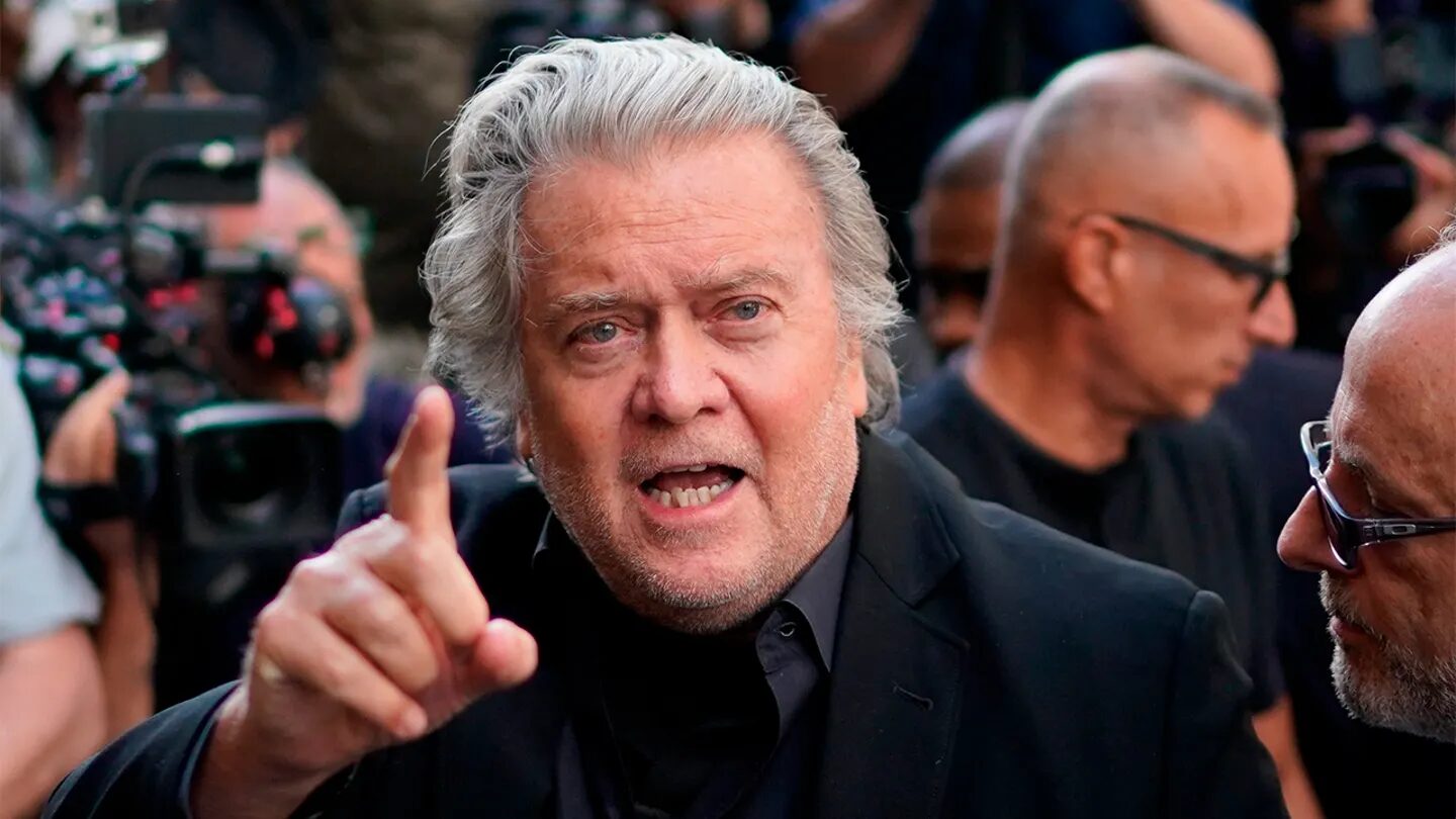 Click to enlarge steve bannon