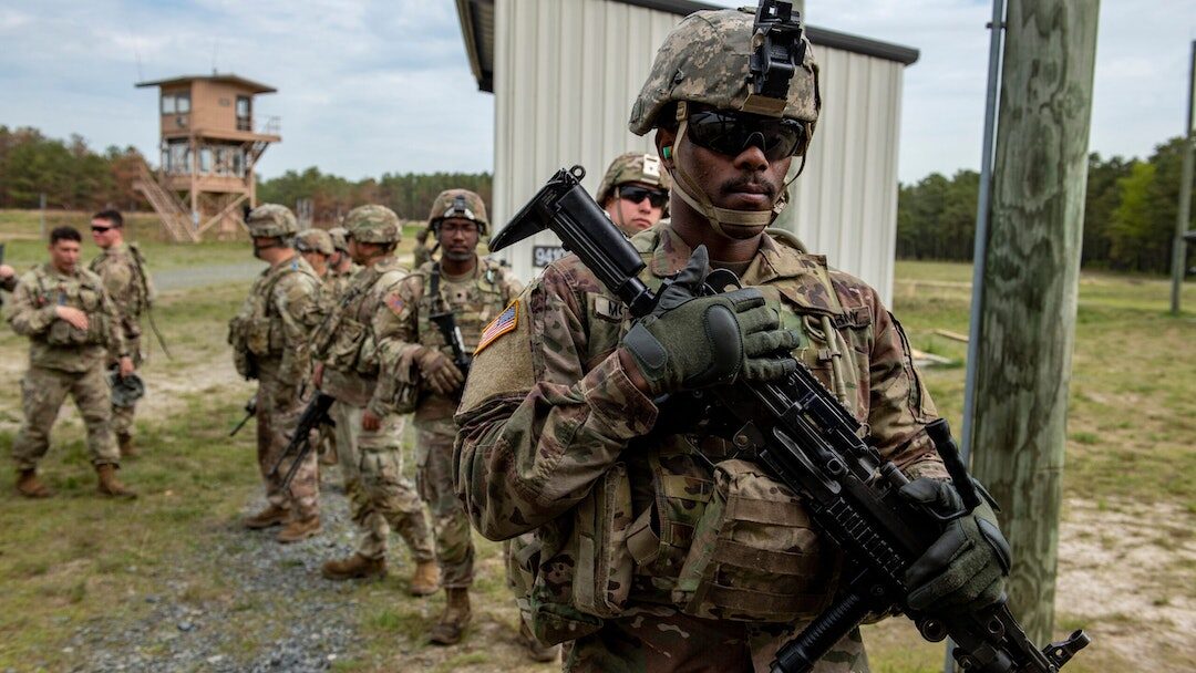 US soldier training army