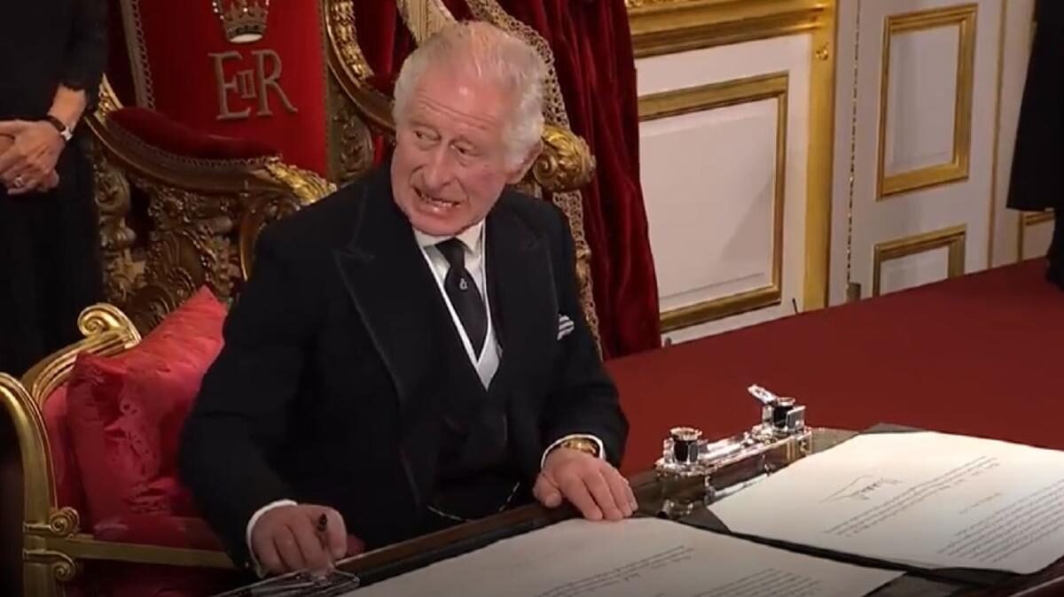 Click to enlarge charles angry mad king