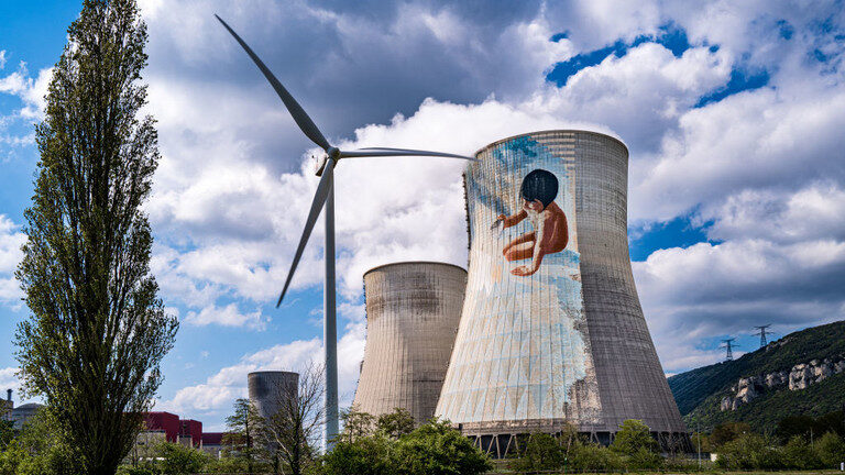 Click to enlarge france nuclear plant