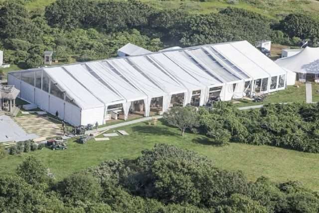 obama birthday tent martha's vineyard