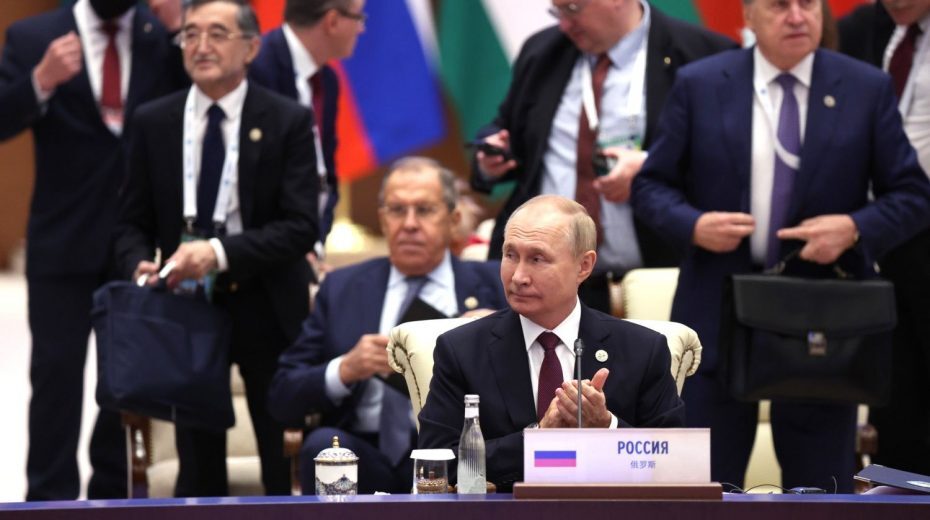 Click to enlarge Putin and Lavrov